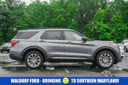 2025 Ford Explorer Active