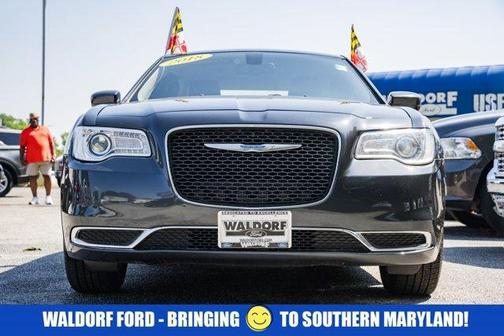 2018 Chrysler 300 Touring