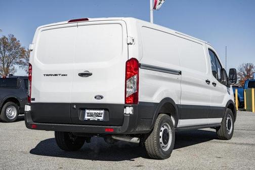 2026 Ford Transit-250 