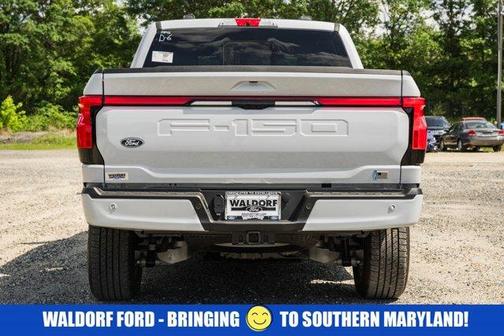 2025 Ford F-150 Lightning LARIAT