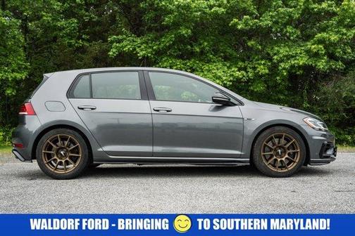 2019 Volkswagen Golf R 2.0T w/DCC & Navigation