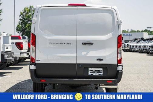 2025 Ford Transit-250