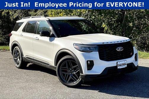 2025 Ford Explorer ST