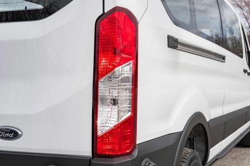 2024 Ford Transit-350