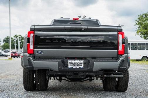 2025 Ford F-350 Platinum DRW