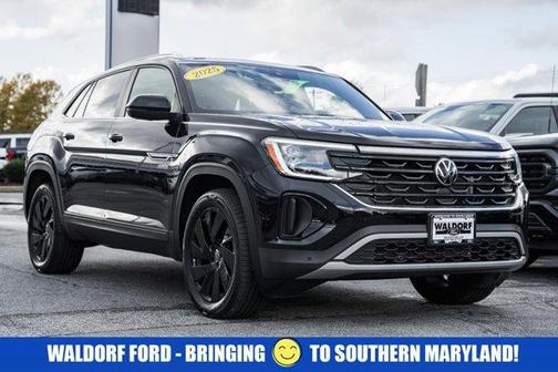 2025 Volkswagen Atlas Cross Sport 2.0T SE w/Technology