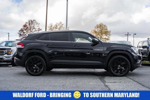 2025 Volkswagen Atlas Cross Sport 2.0T SE w/Technology