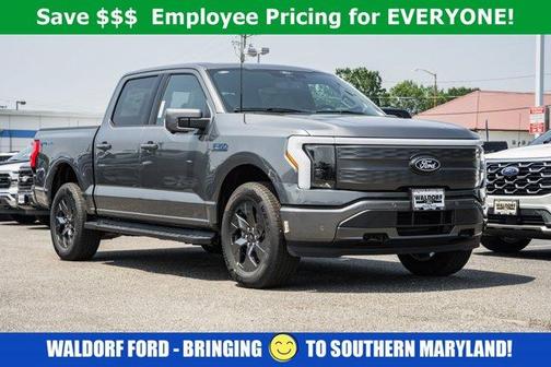 2025 Ford F-150 Lightning LARIAT