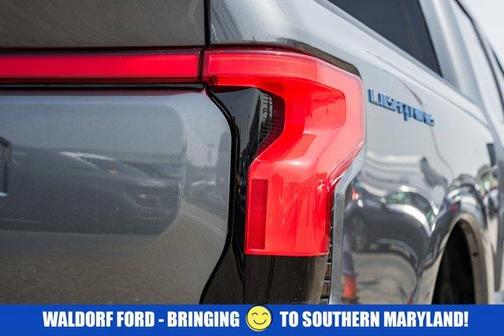 2025 Ford F-150 Lightning LARIAT