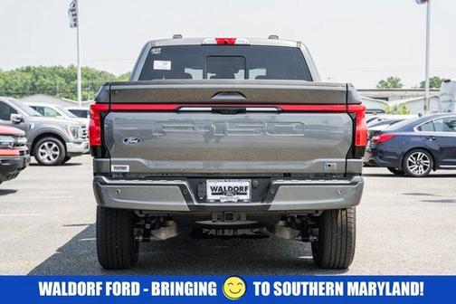 2025 Ford F-150 Lightning LARIAT