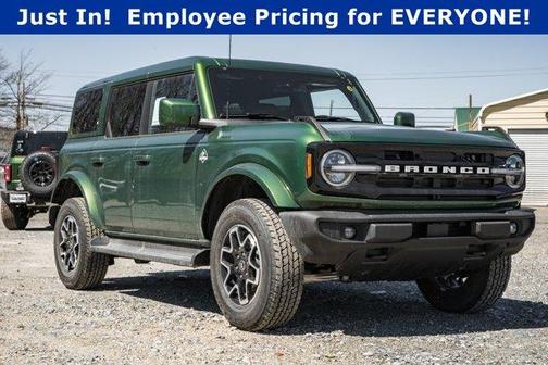 2025 Ford Bronco Outer Banks