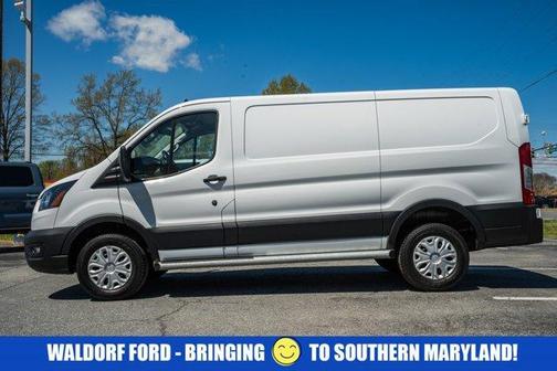2024 Ford Transit-250 