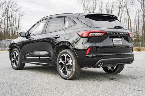2024 Ford Escape ST-Line Elite