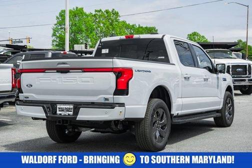 2025 Ford F-150 Lightning LARIAT