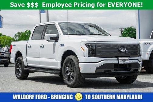 2025 Ford F-150 Lightning LARIAT