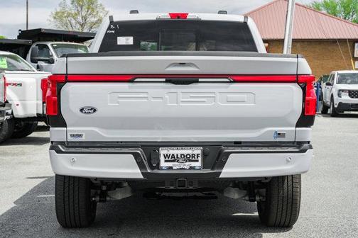 2025 Ford F-150 Lightning LARIAT