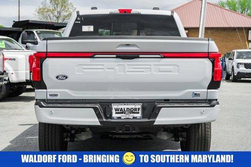 2025 Ford F-150 Lightning LARIAT
