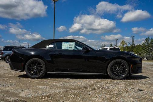 2025 Ford Mustang EcoBoost Premium
