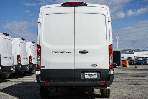2026 Ford Transit-250 148 WB Medium Roof Cargo