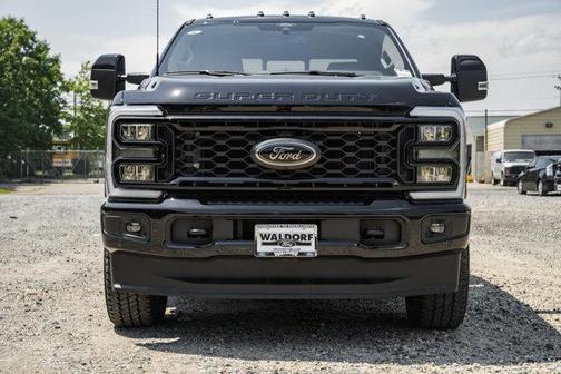 2025 Ford F-350 Lariat Super Duty