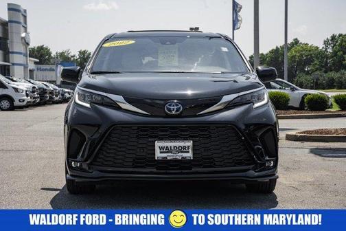 2022 Toyota Sienna XSE 7 Passenger