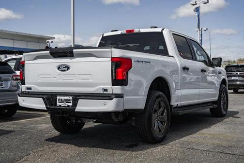 2024 Ford F-150 Lightning XLT