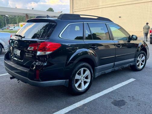 2013 Subaru Outback 2.5i Limited
