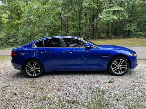2017 Jaguar XE 35t Premium