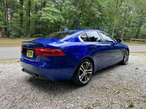 2017 Jaguar XE 35t Premium