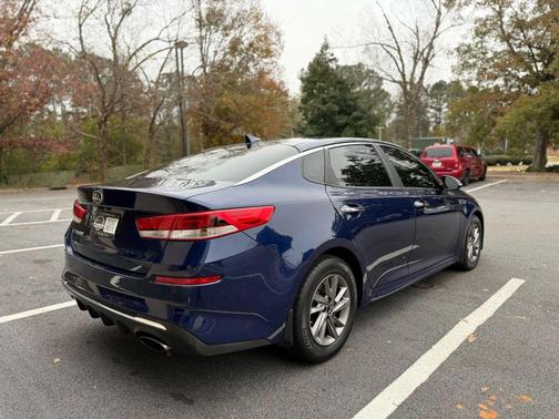 2020 Kia Optima LX