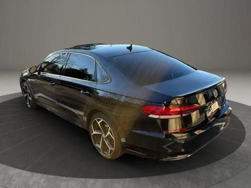 2020 Volkswagen Passat 2.0T R-Line