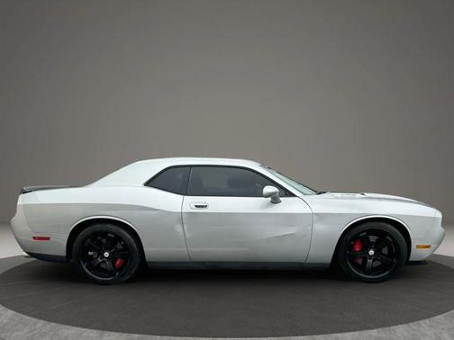 2009 Dodge Challenger SRT8