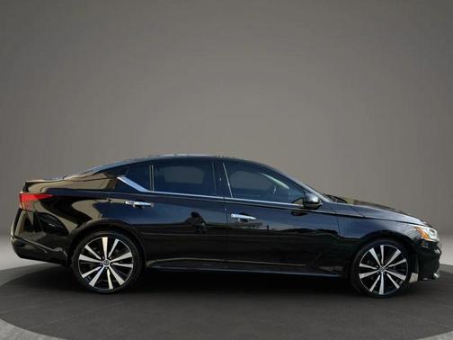 2019 Nissan Altima 2.5 Platinum