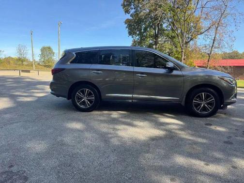 2017 INFINITI QX60 Base