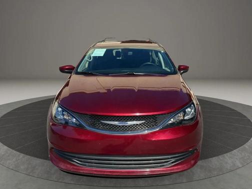 2020 Chrysler Voyager LXI