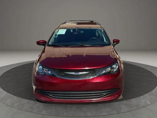 2020 Chrysler Voyager LXI