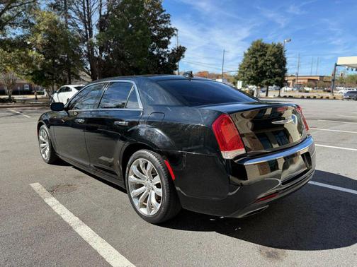 2018 Chrysler 300 Limited