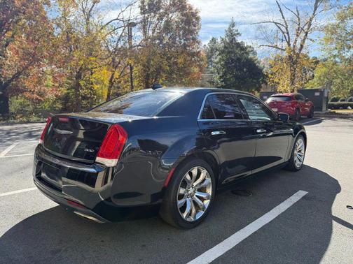 2018 Chrysler 300 Limited