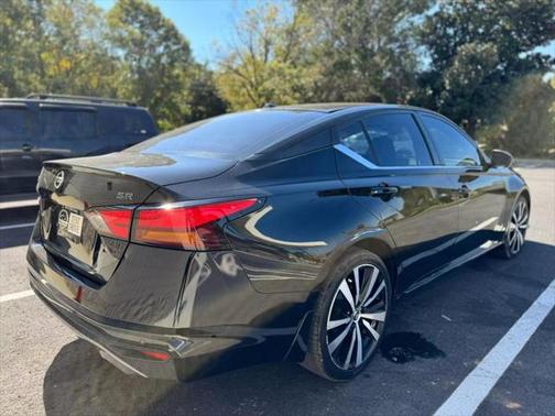 2020 Nissan Altima SR FWD