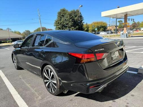 2020 Nissan Altima SR FWD