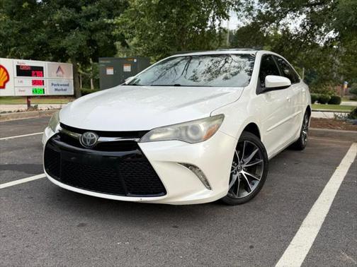 2016 Toyota Camry XSE