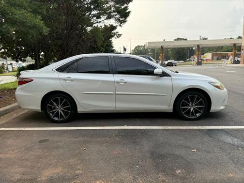 2016 Toyota Camry XSE