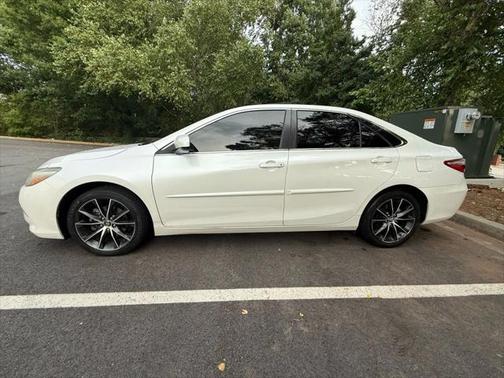 2016 Toyota Camry XSE