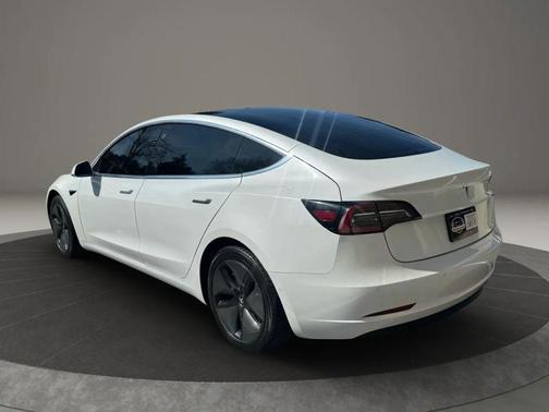2019 Tesla Model 3 Standard Range