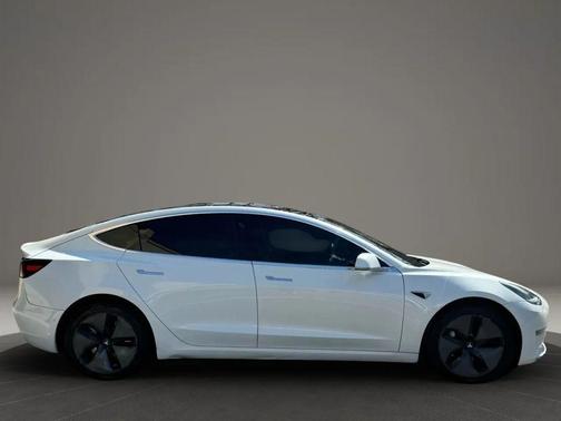 2019 Tesla Model 3 Standard Range