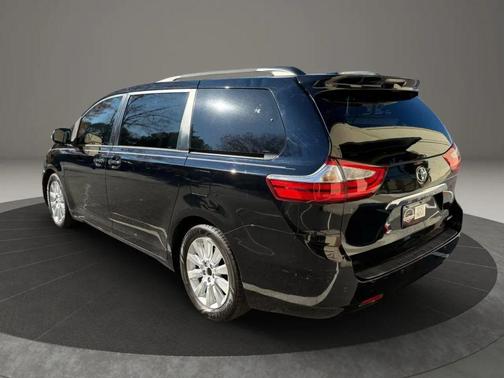 2016 Toyota Sienna Limited