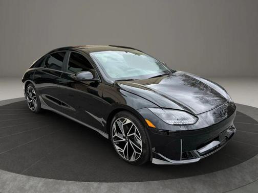 2024 Hyundai IONIQ 6 SEL