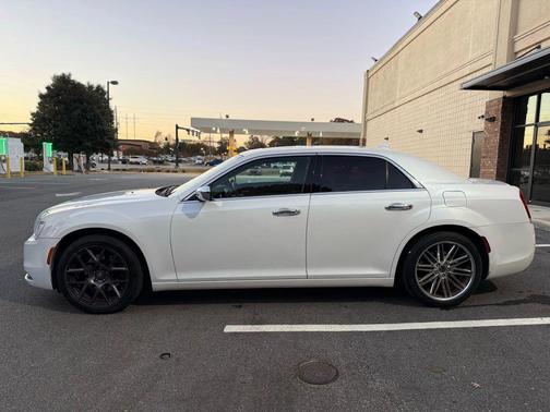 2016 Chrysler 300C Base