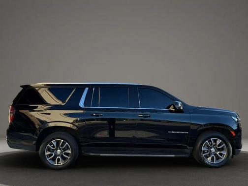 2021 Chevrolet Suburban LT