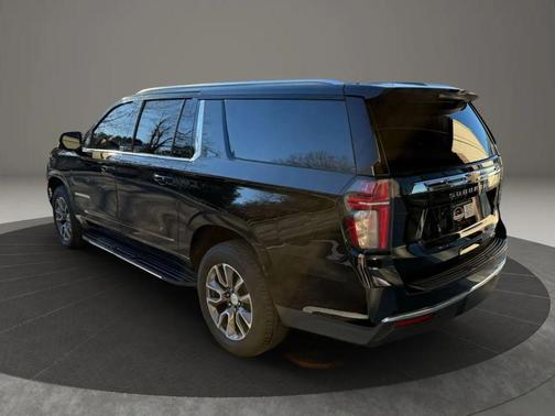 2021 Chevrolet Suburban LT